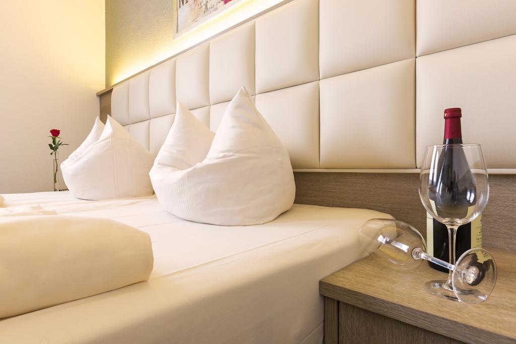 Bavaria Hotel Muenchner Hof Superior Штутгарт Екстер'єр фото